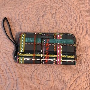 vera bradley waristlet !